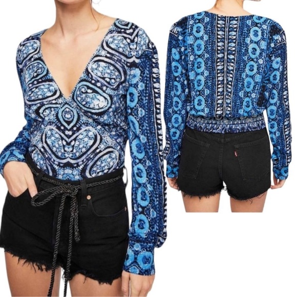 Free people XS deep v blue crop top - Picture 2 of 3
